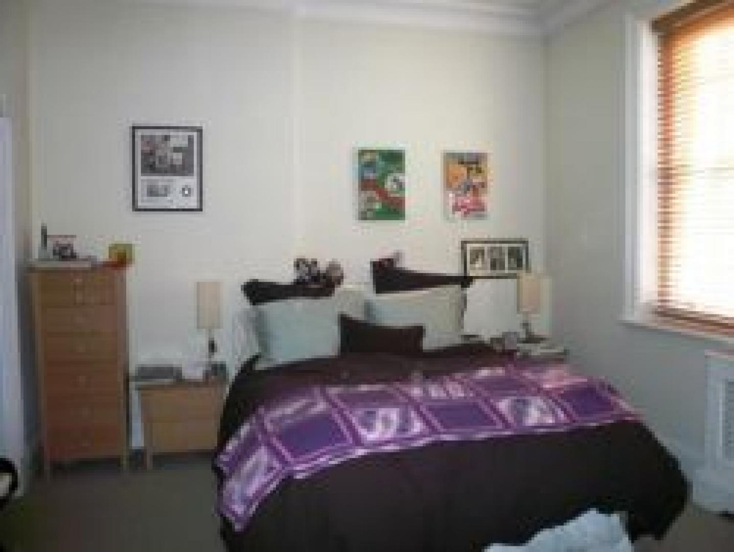			2 Bedroom, 1 bath, 1 reception Flat			 Bracknell Gardens, HAMPSTEAD